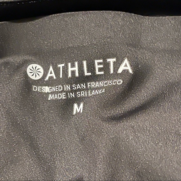Athleta Black Sonic Capri Leggings size M High Rise Raw Hem Reflective - Picture 6 of 8